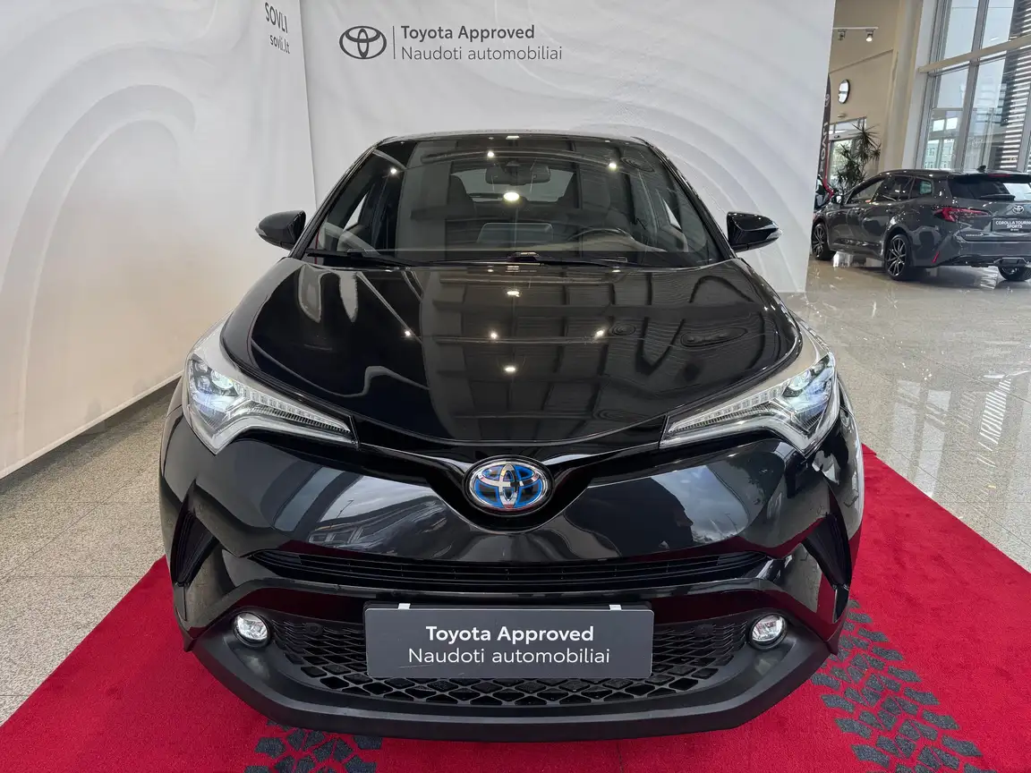 TOYOTA C-HR