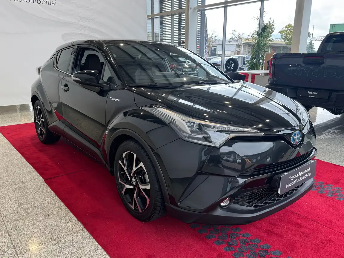 TOYOTA C-HR