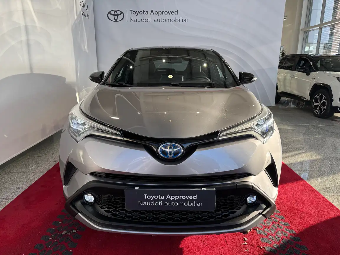 TOYOTA C-HR