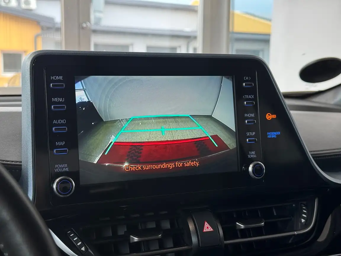TOYOTA C-HR