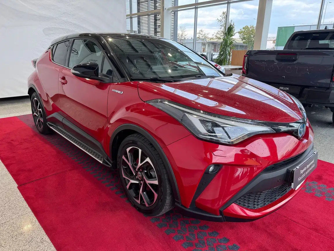 TOYOTA C-HR
