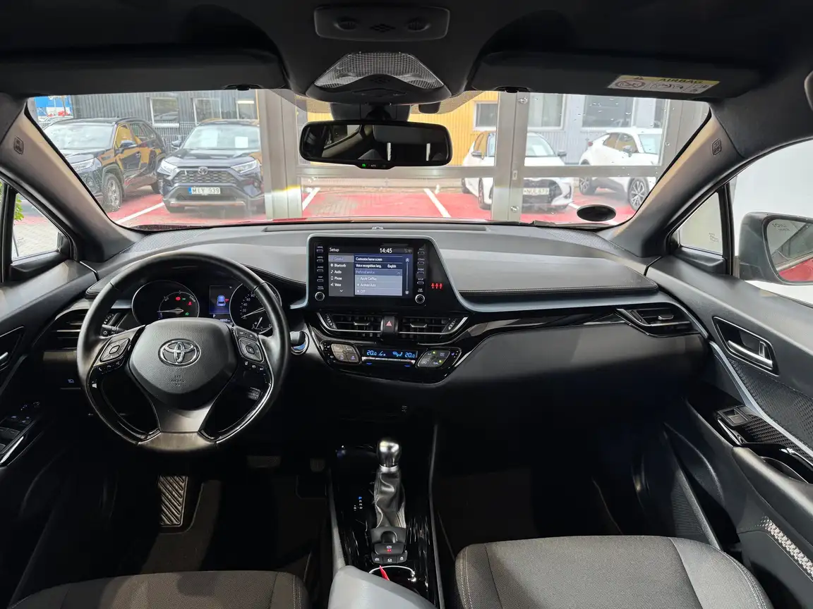 TOYOTA C-HR