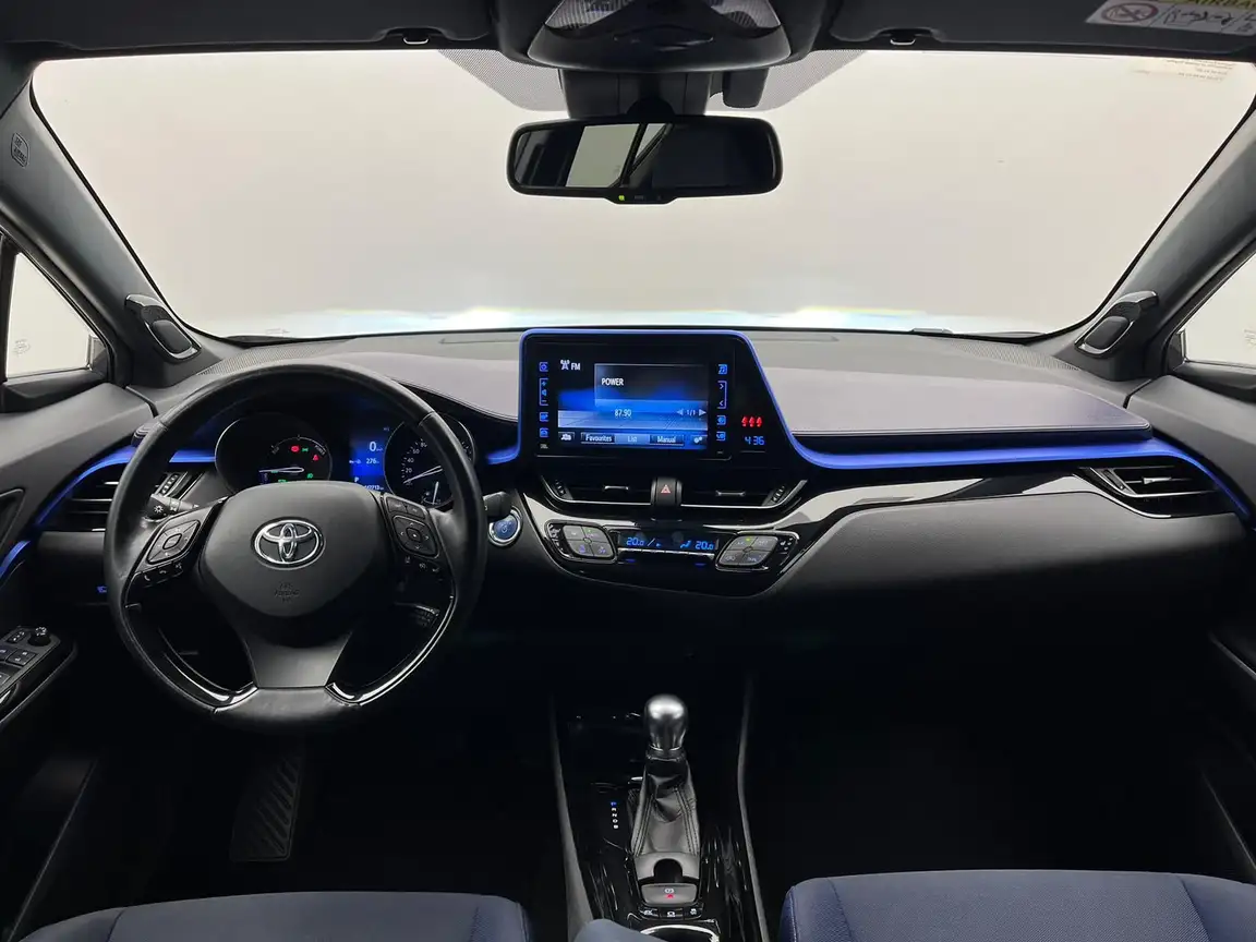 TOYOTA C-HR