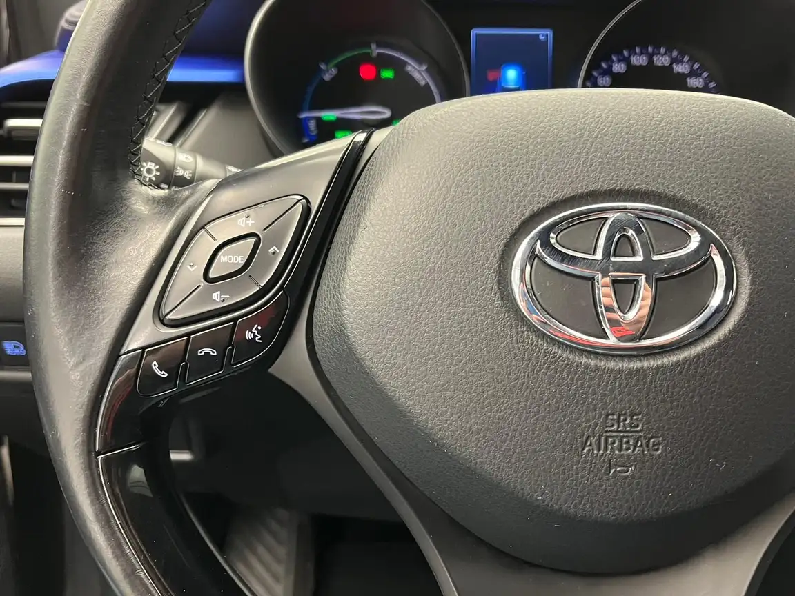 TOYOTA C-HR