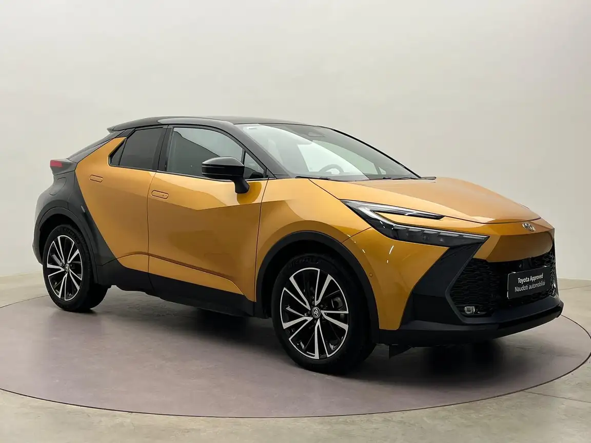 TOYOTA C-HR