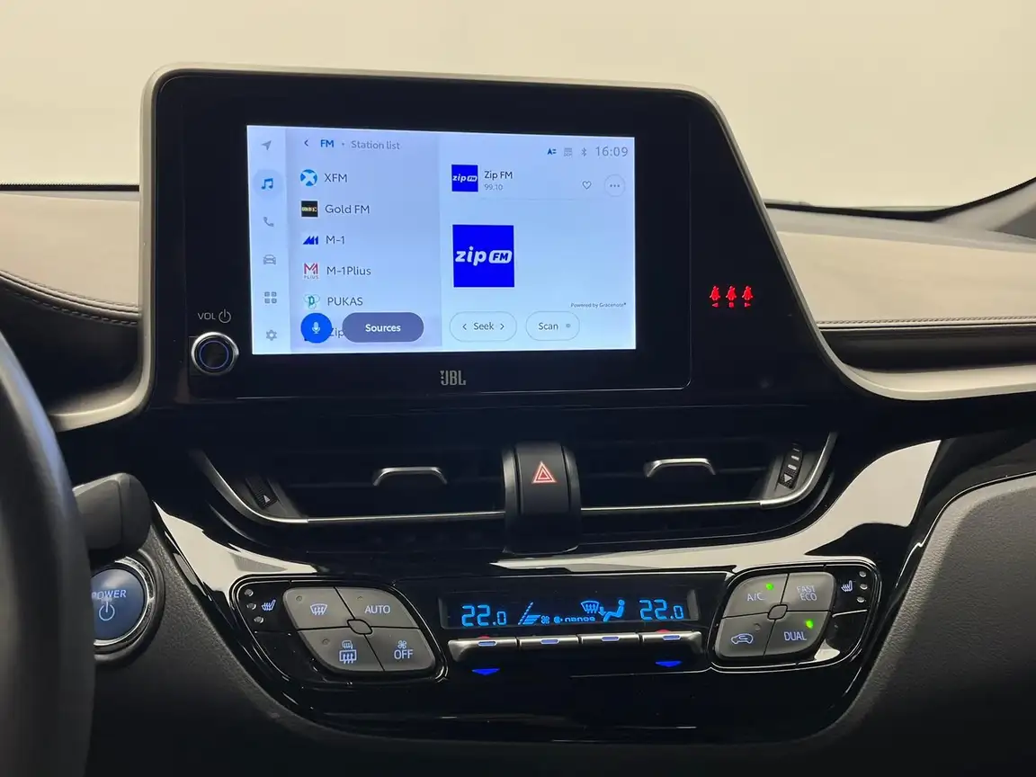 TOYOTA C-HR