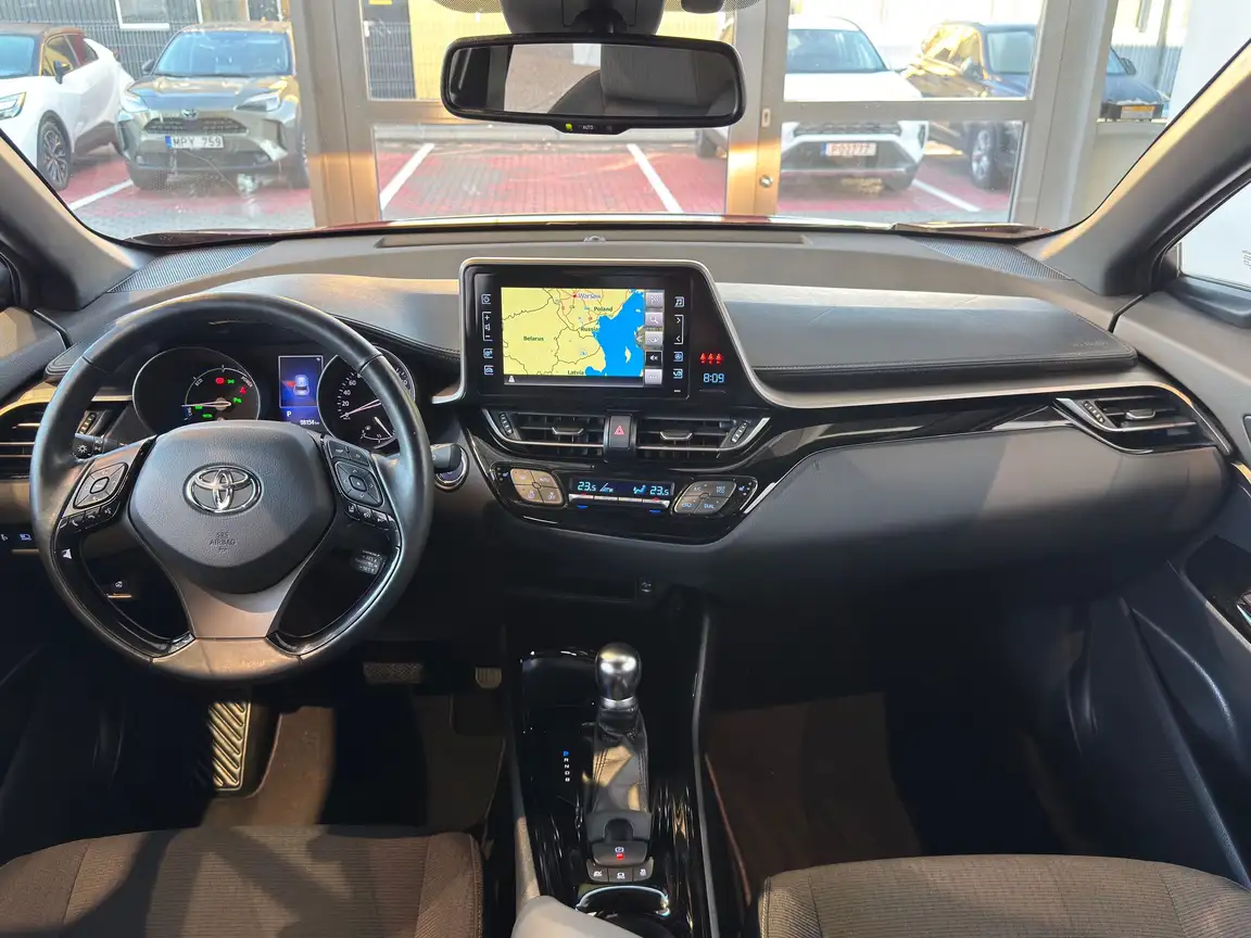 TOYOTA C-HR