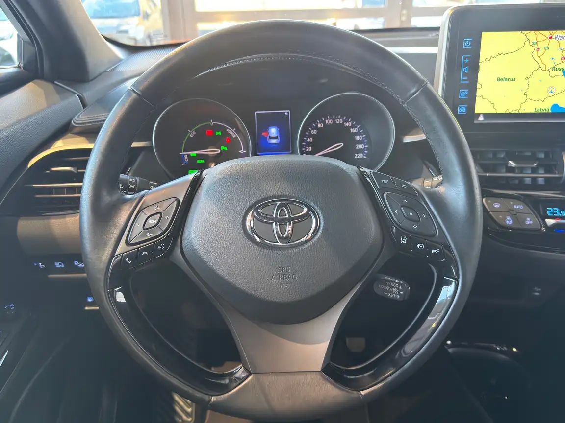 TOYOTA C-HR