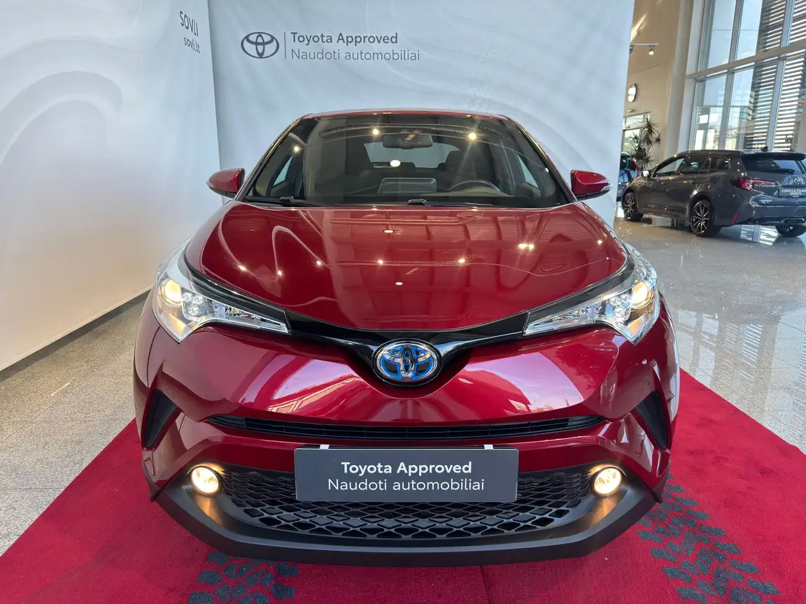 TOYOTA C-HR