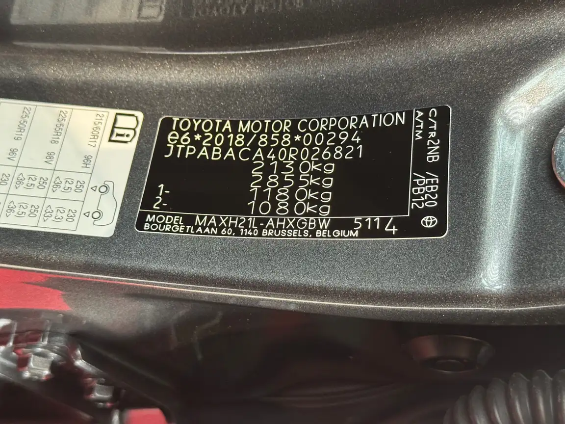 TOYOTA C-HR