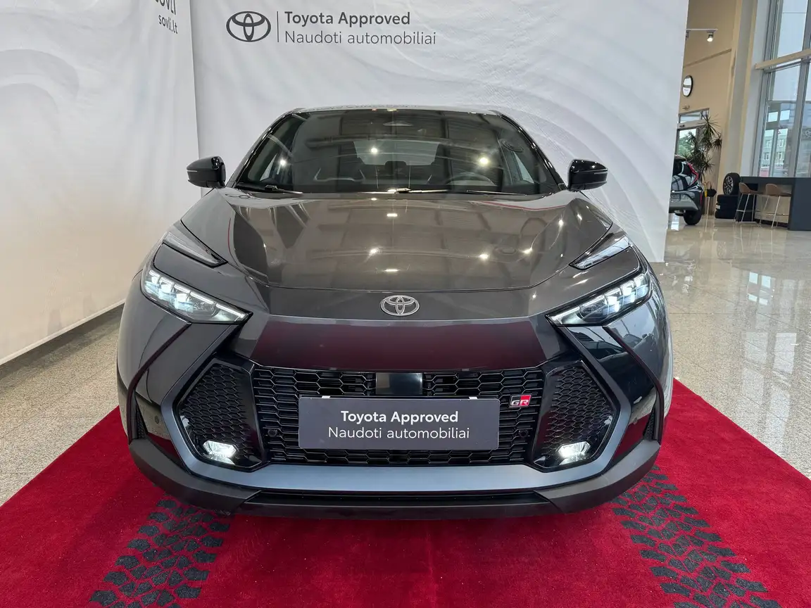TOYOTA C-HR