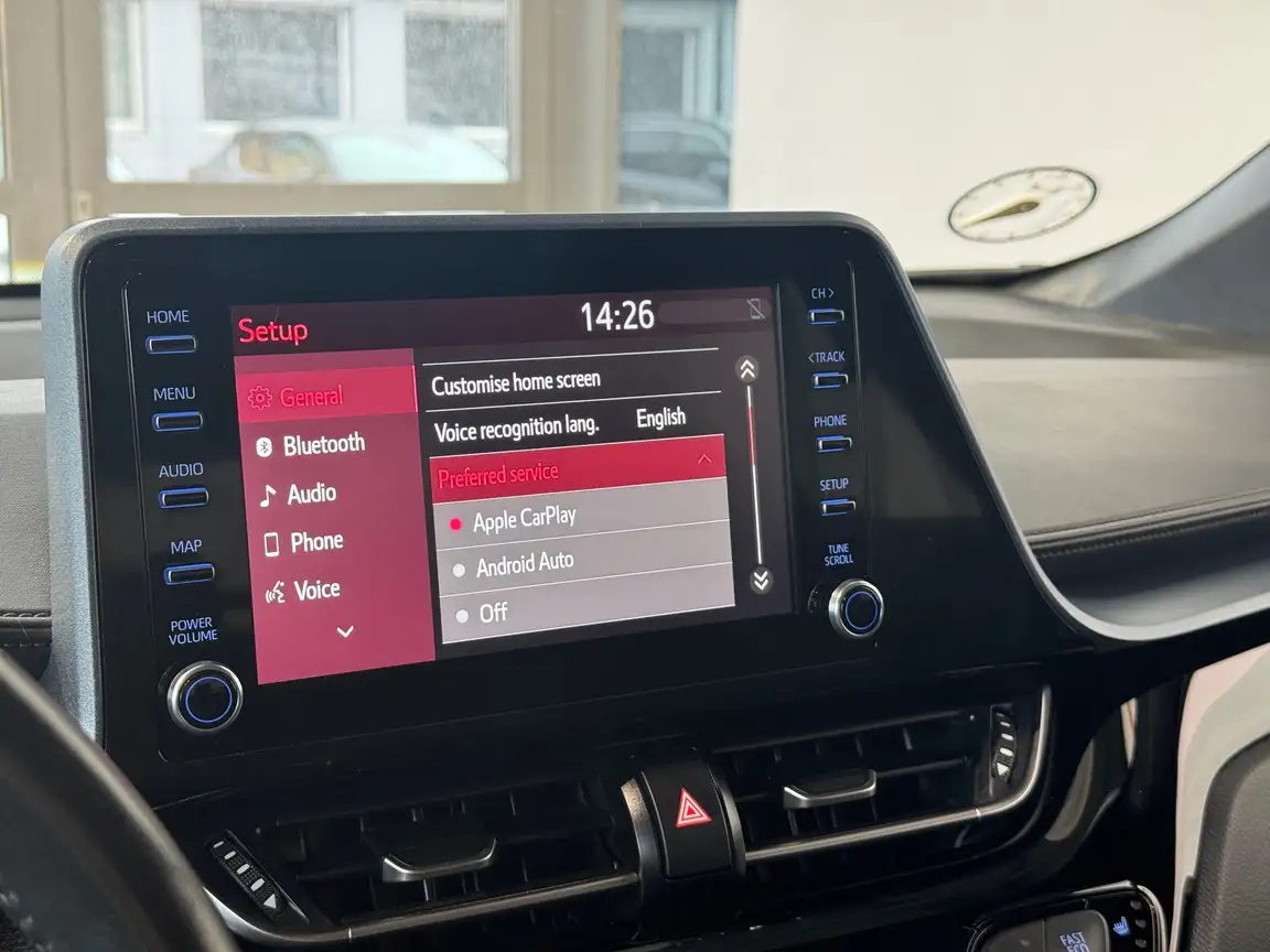 TOYOTA C-HR