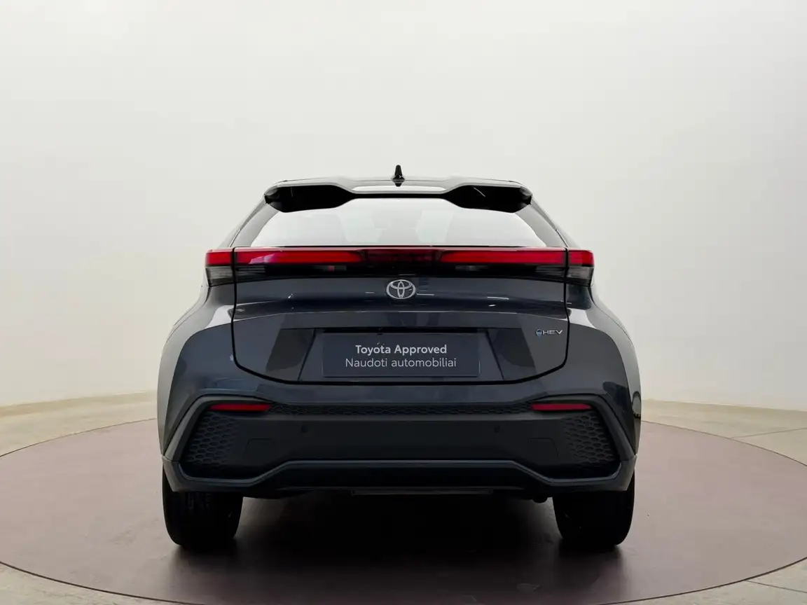 TOYOTA C-HR