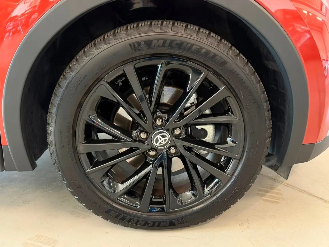 TOYOTA C-HR