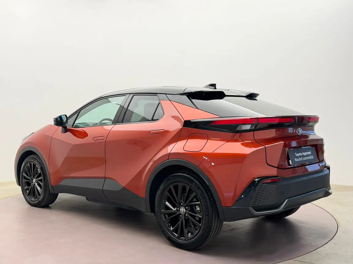 TOYOTA C-HR