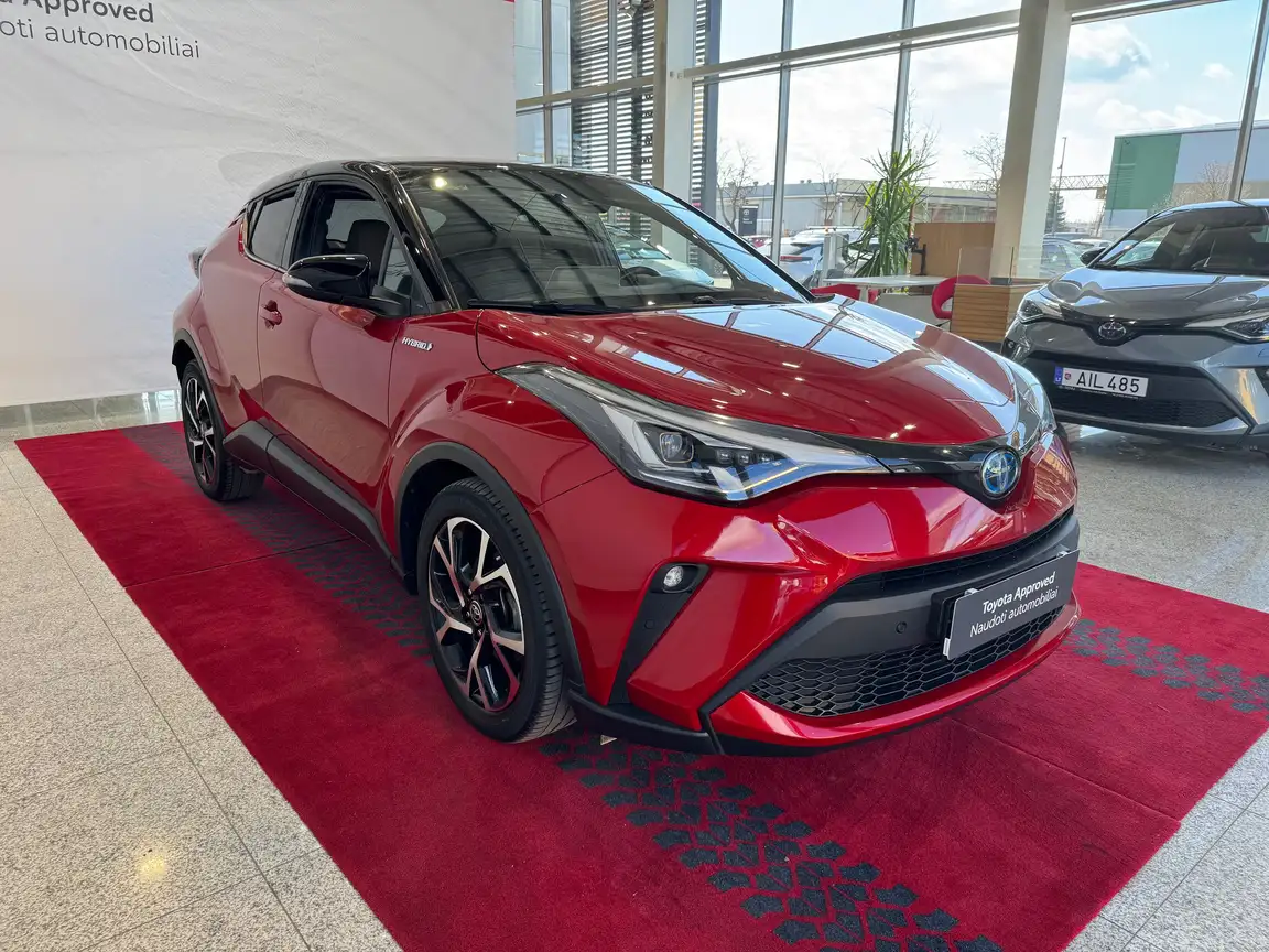 TOYOTA C-HR