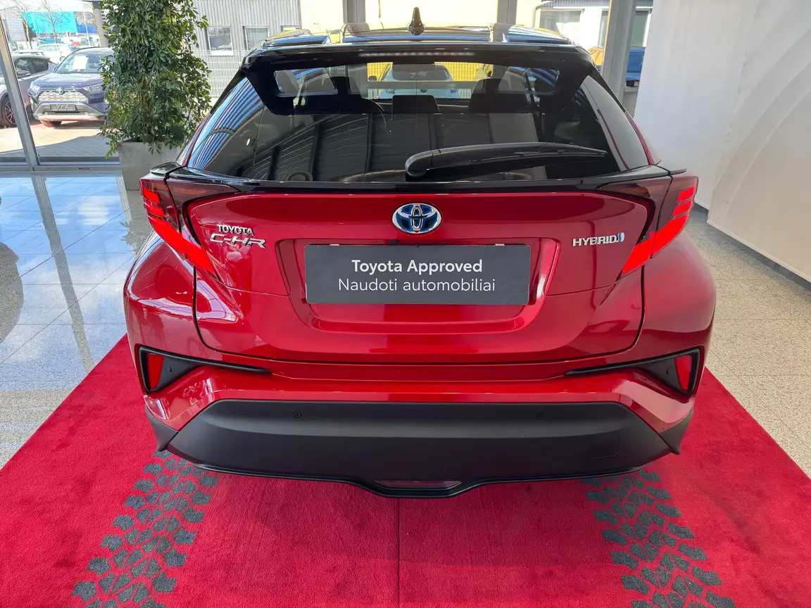 TOYOTA C-HR