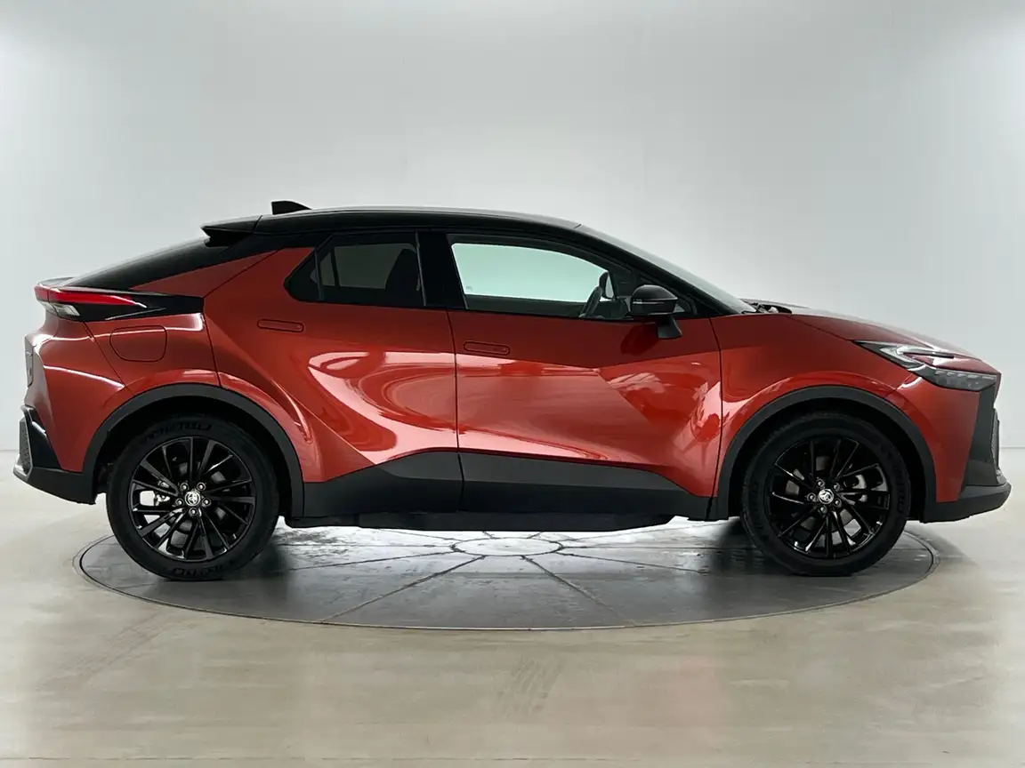 TOYOTA C-HR