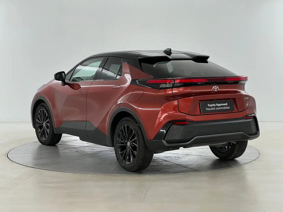 TOYOTA C-HR