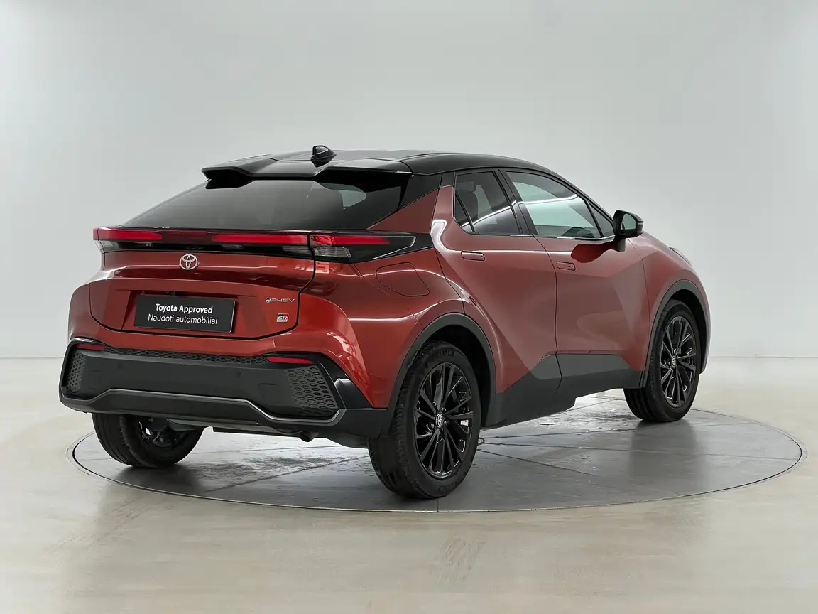 TOYOTA C-HR