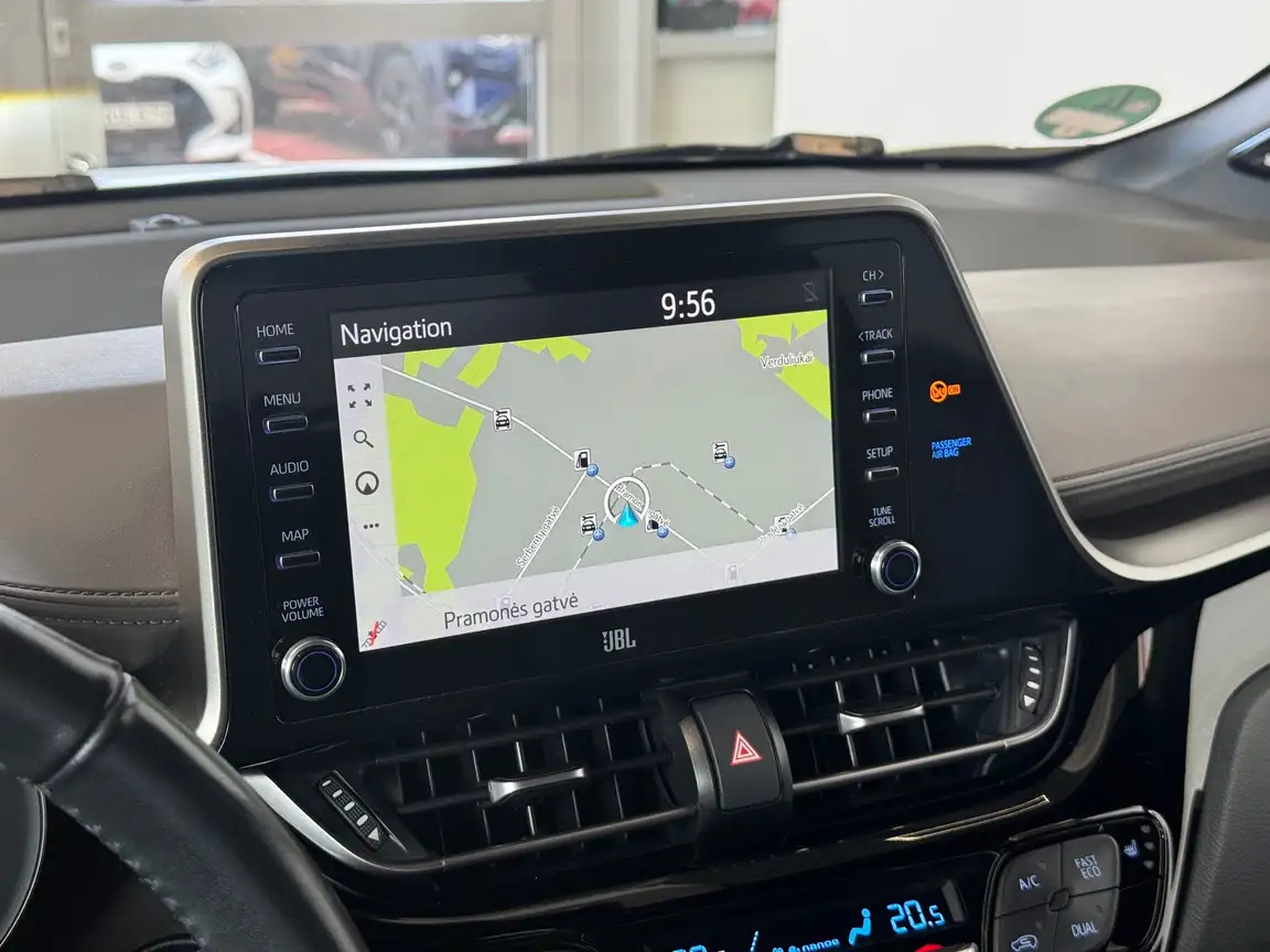 TOYOTA C-HR