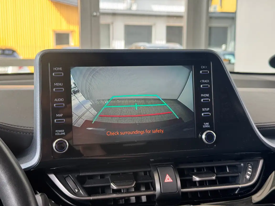 TOYOTA C-HR