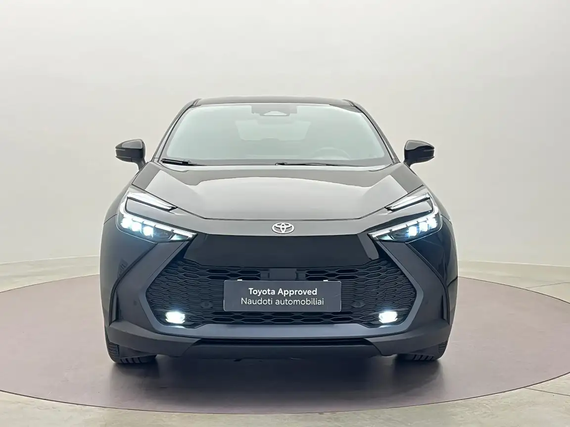 TOYOTA C-HR