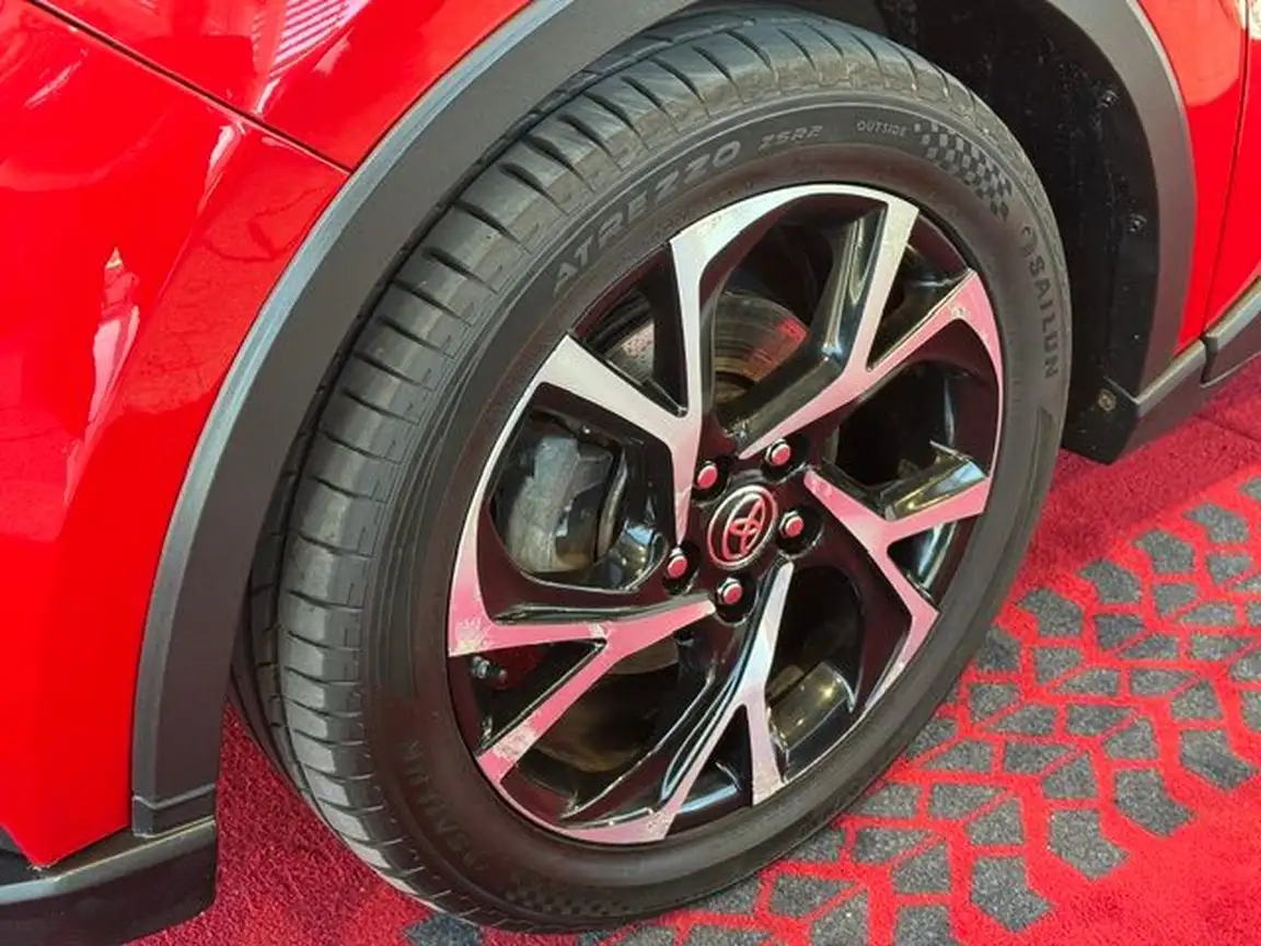 TOYOTA C-HR