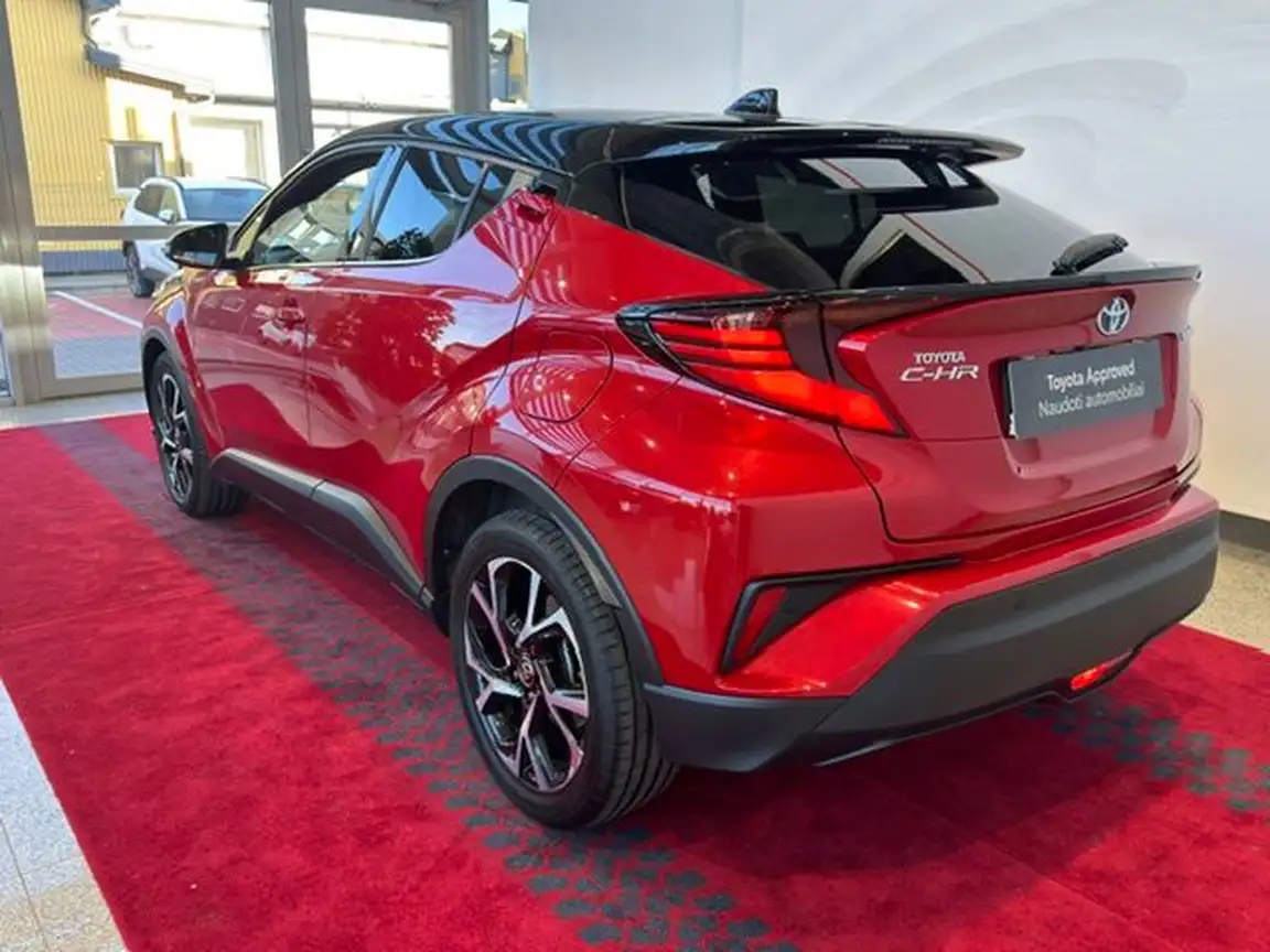TOYOTA C-HR