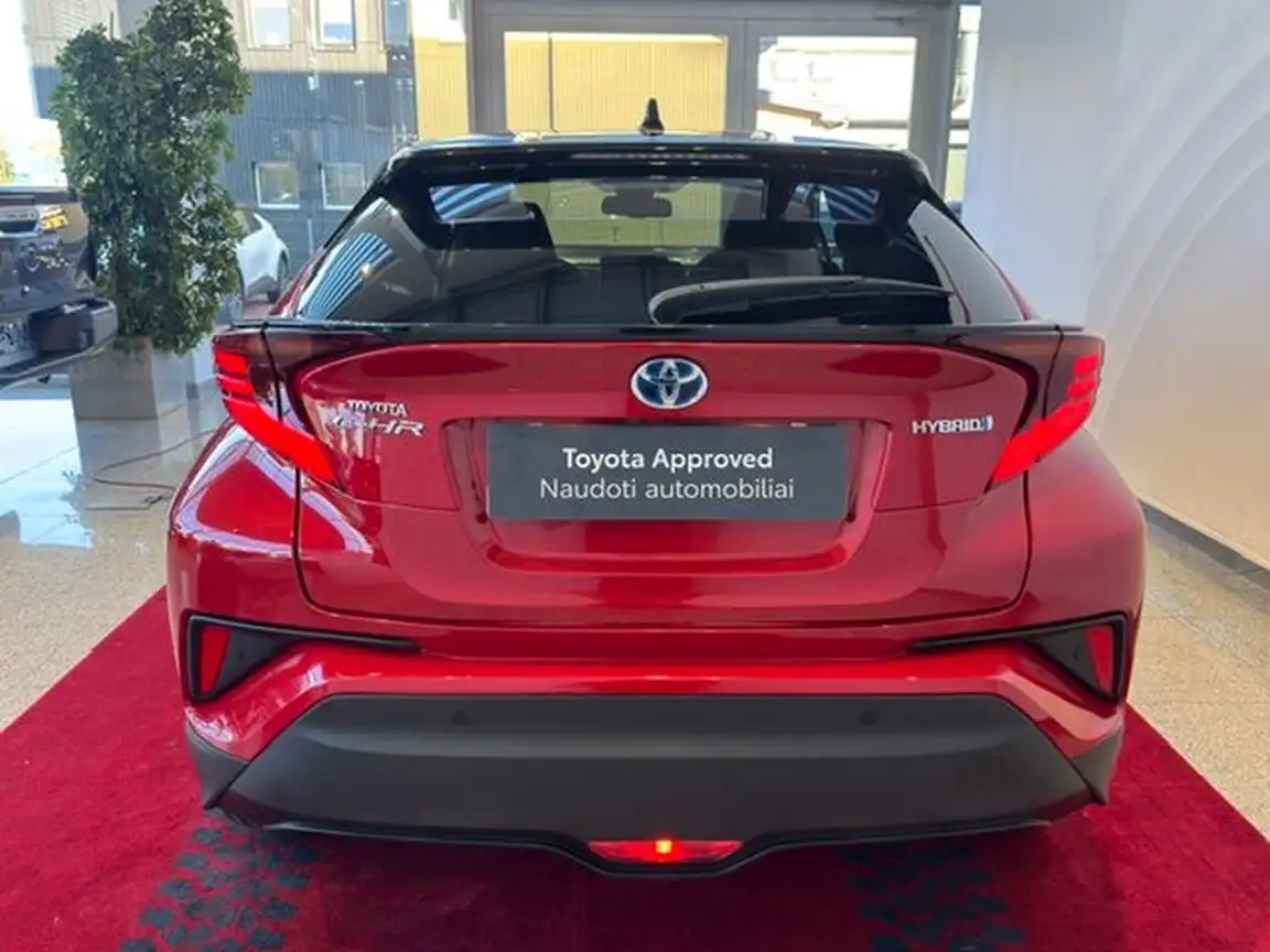 TOYOTA C-HR