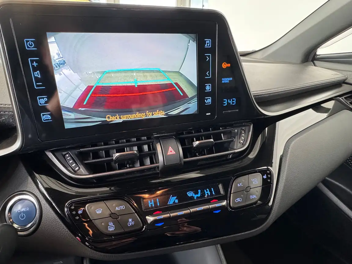 TOYOTA C-HR