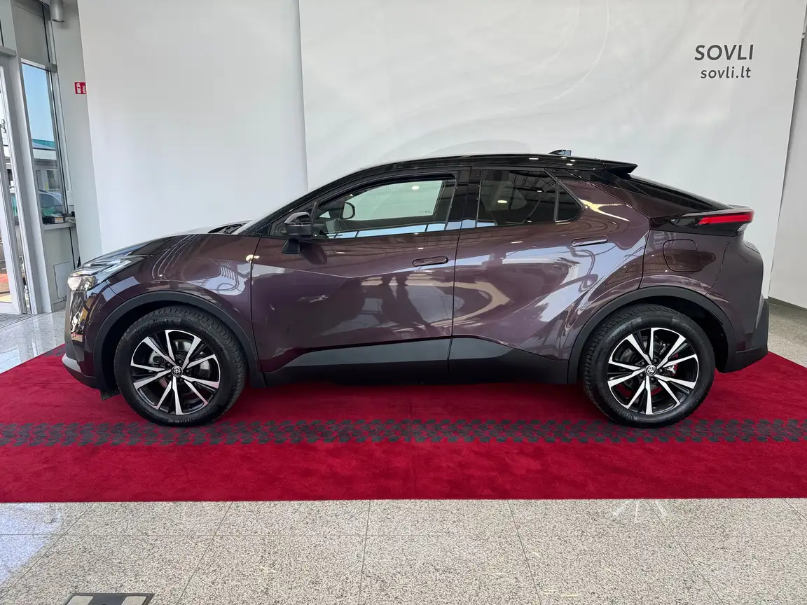 TOYOTA C-HR