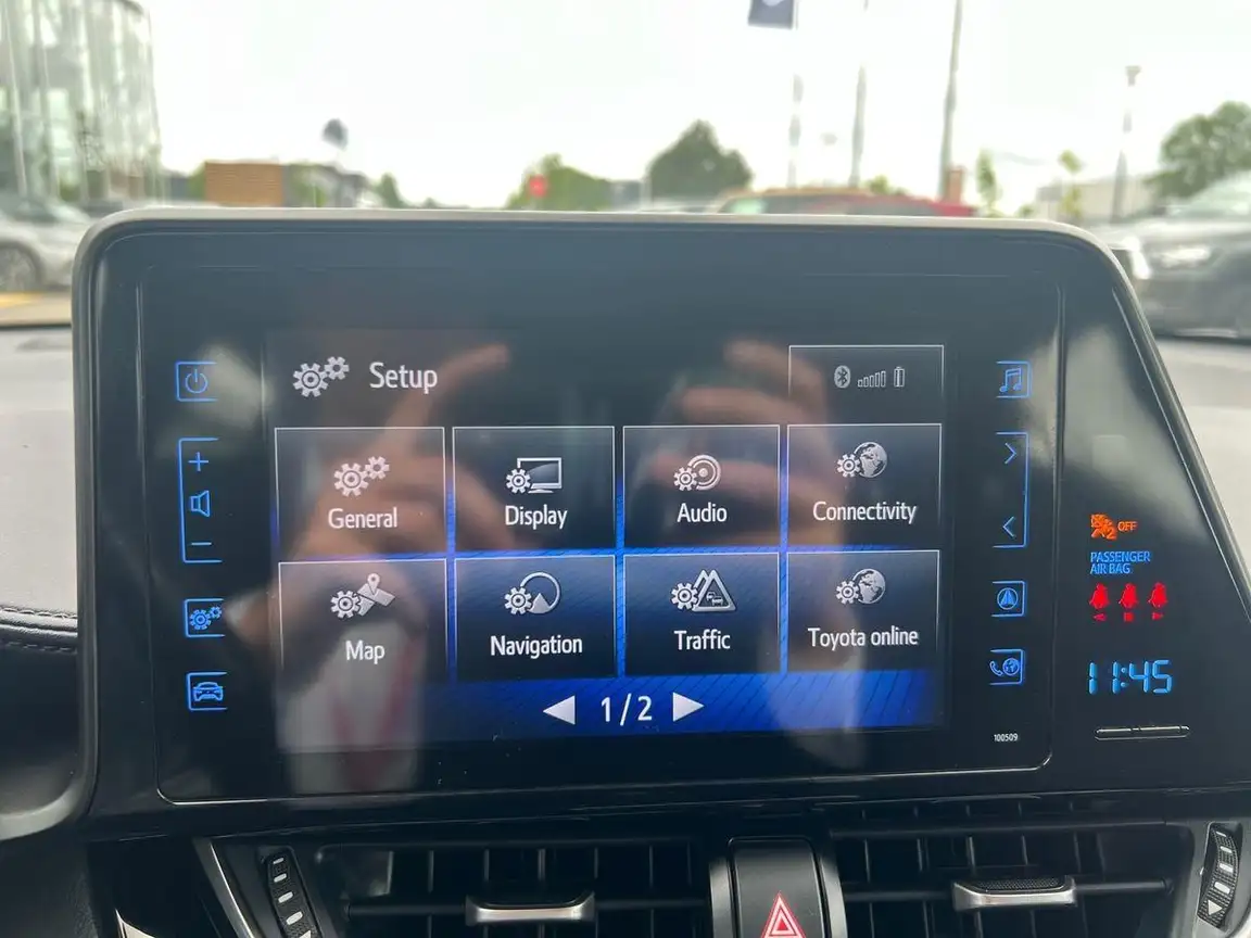 TOYOTA C-HR