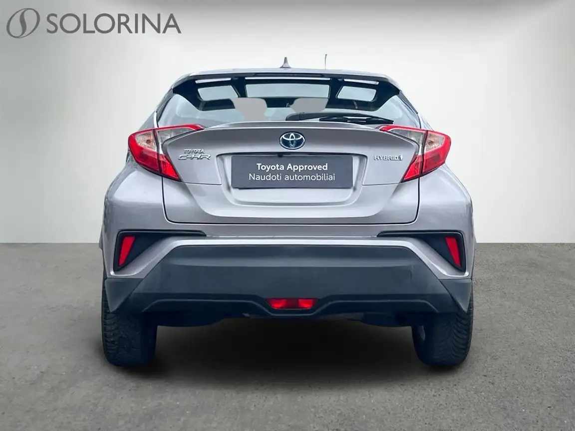 TOYOTA C-HR