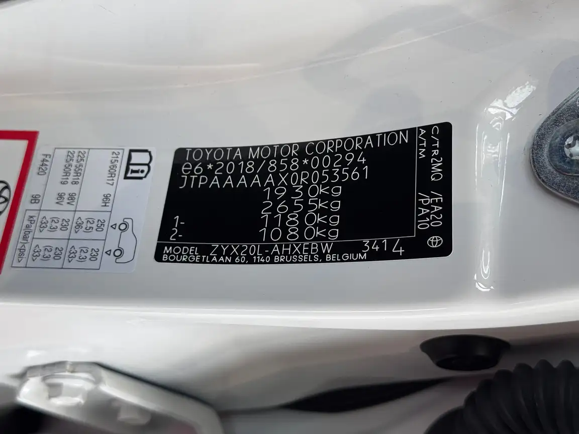 TOYOTA C-HR