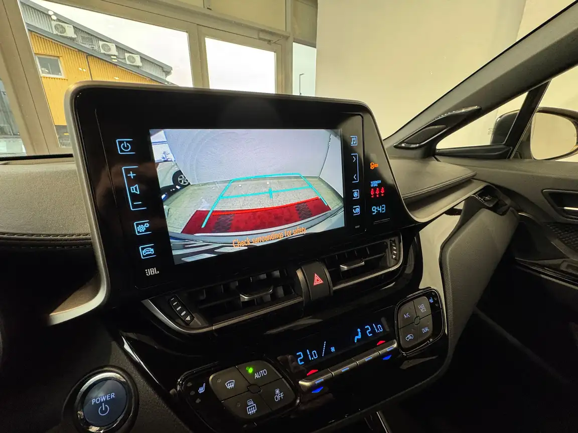 TOYOTA C-HR