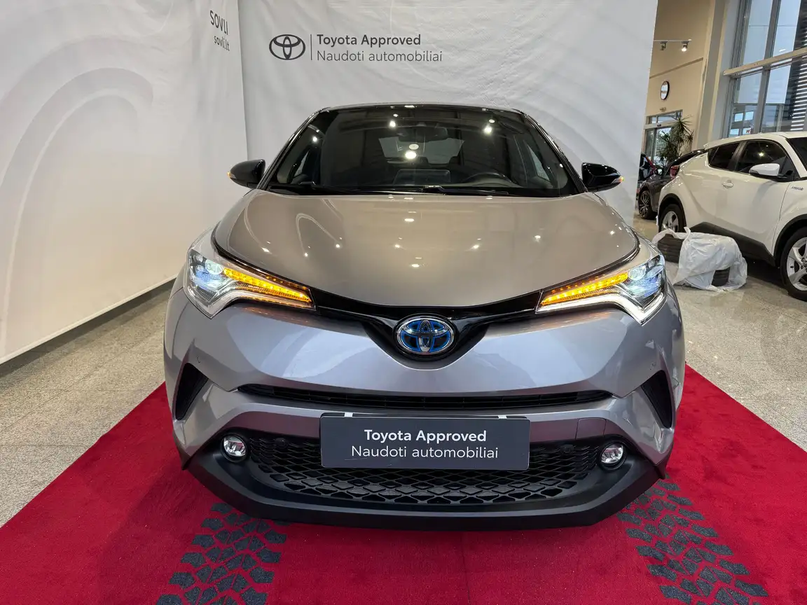 TOYOTA C-HR