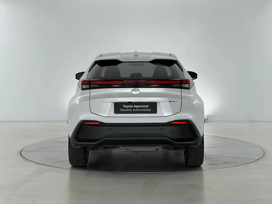 TOYOTA C-HR
