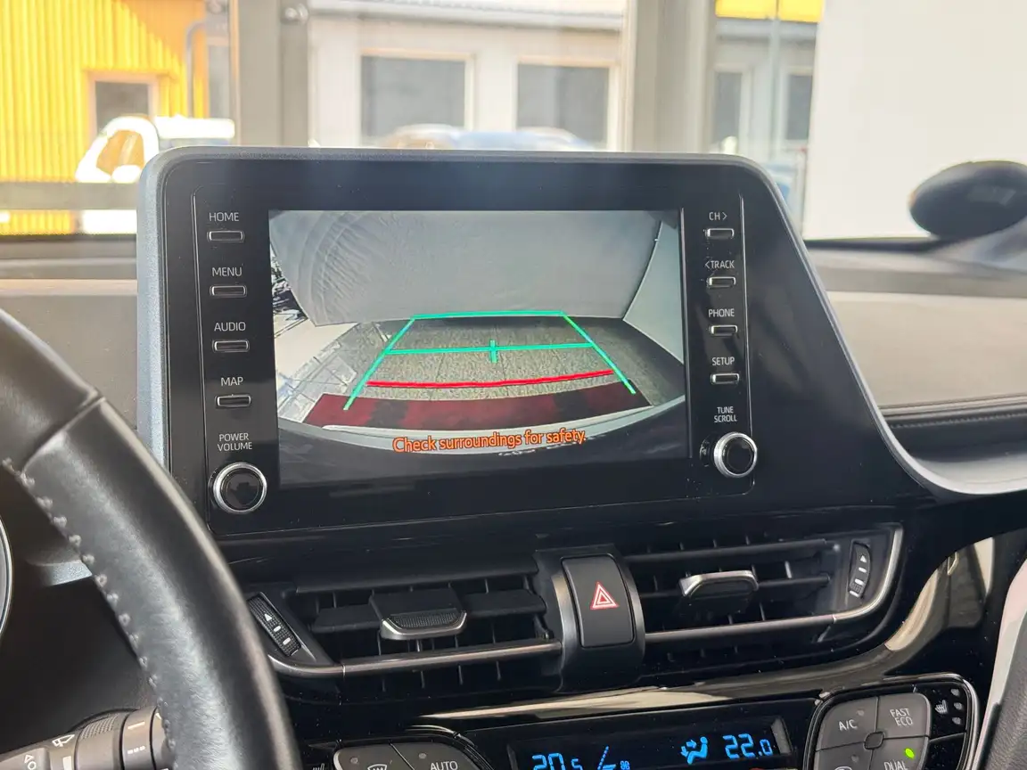 TOYOTA C-HR