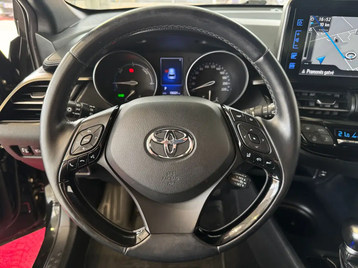 TOYOTA C-HR