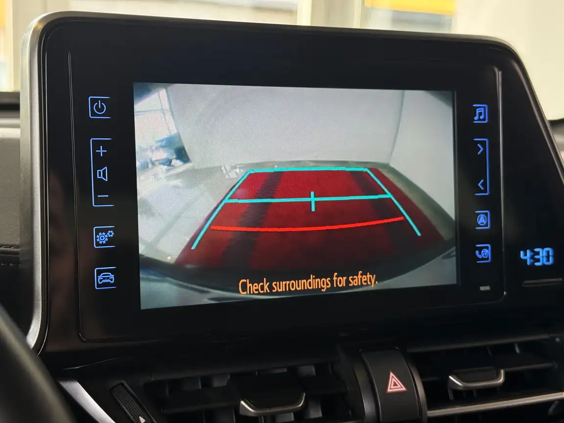 TOYOTA C-HR