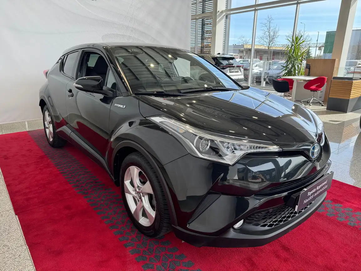 TOYOTA C-HR