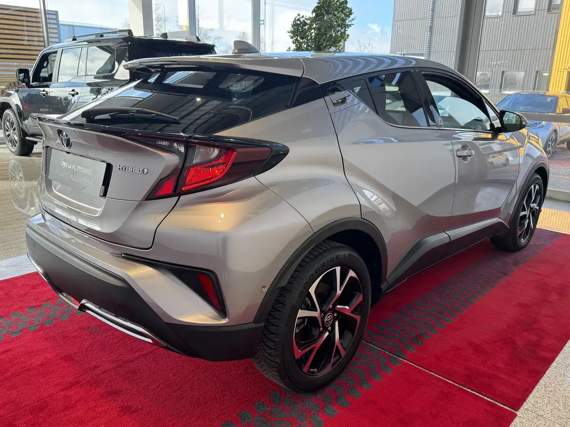 TOYOTA C-HR