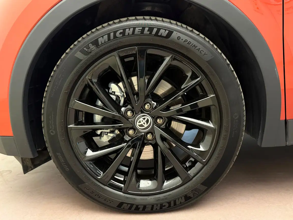 TOYOTA C-HR