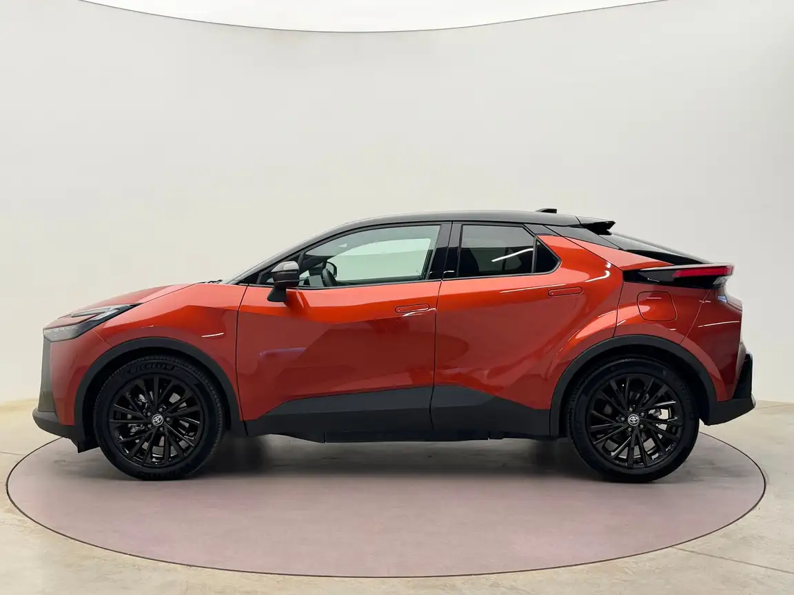 TOYOTA C-HR