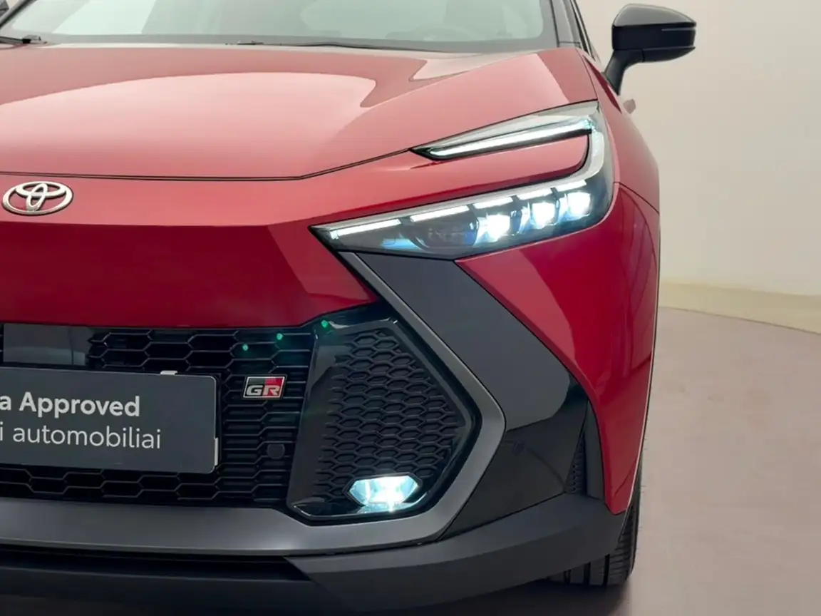 TOYOTA C-HR