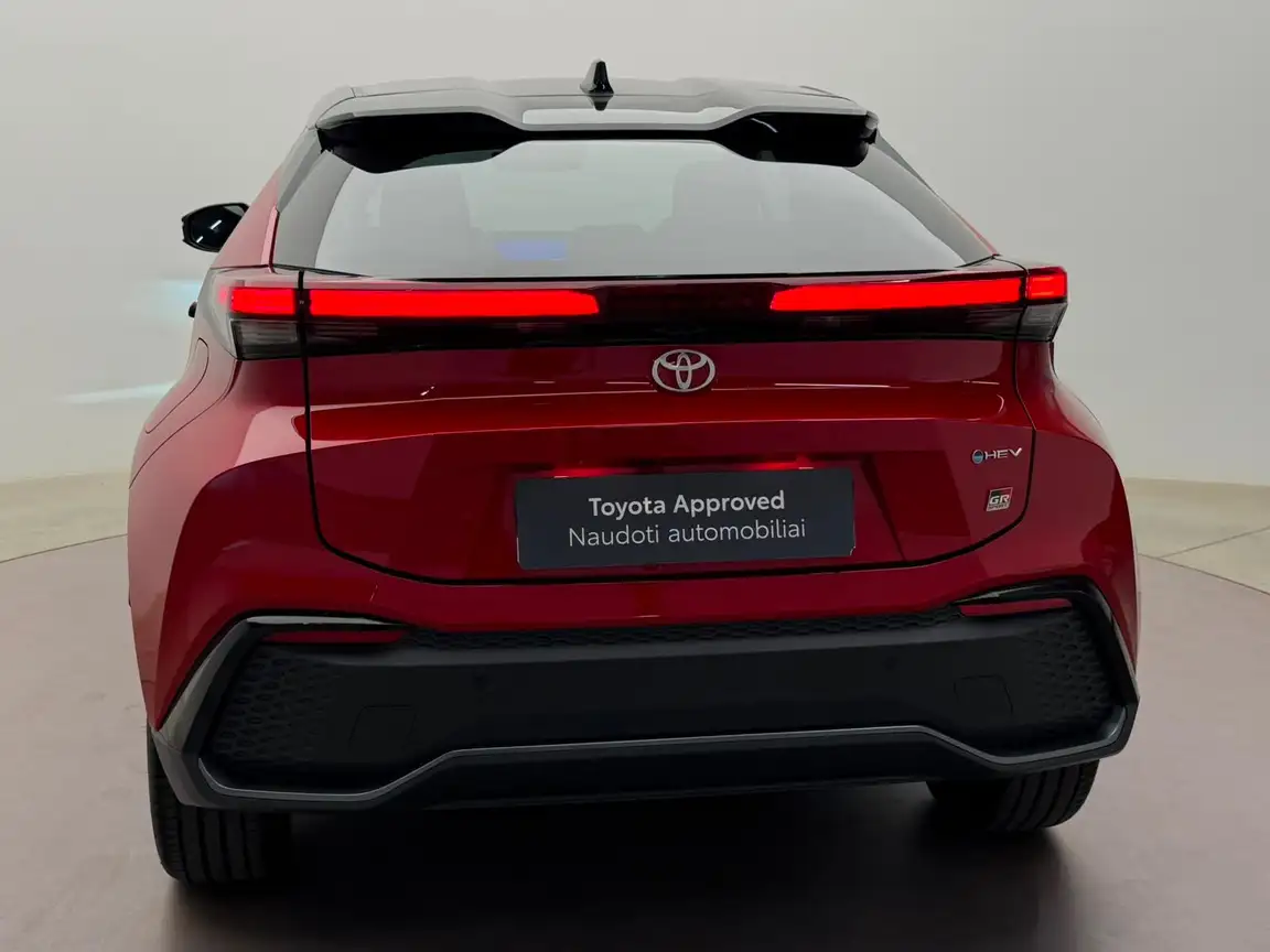 TOYOTA C-HR