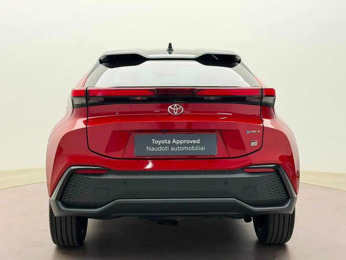 TOYOTA C-HR