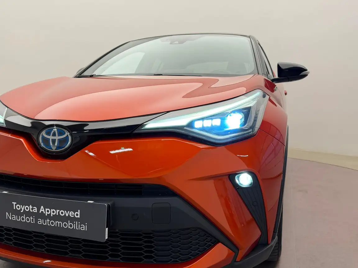 TOYOTA C-HR