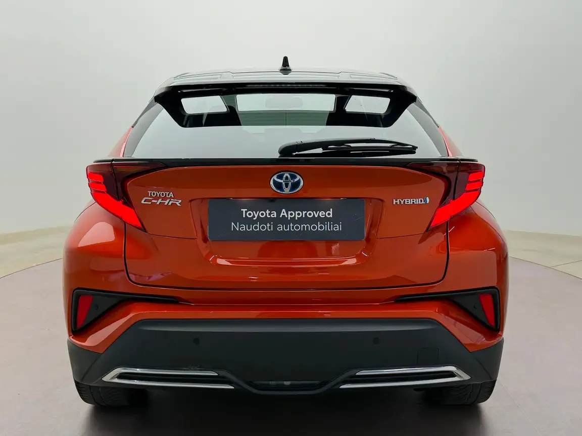 TOYOTA C-HR